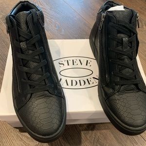 Steve Madden Sneakers